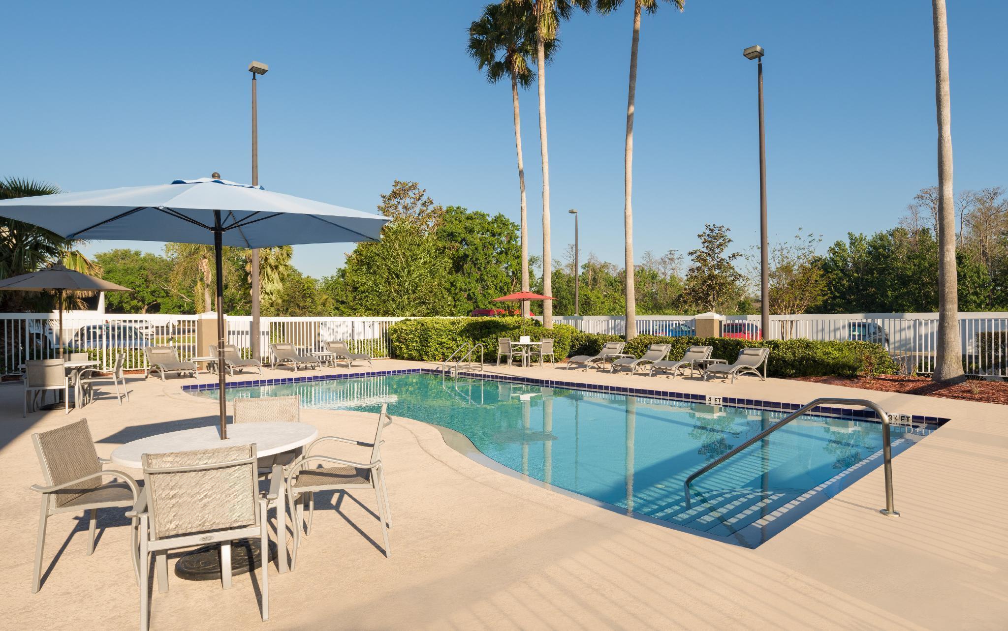 Holiday Inn Express & Suites Orlando International Airport, An Ihg Hotel Екстериор снимка